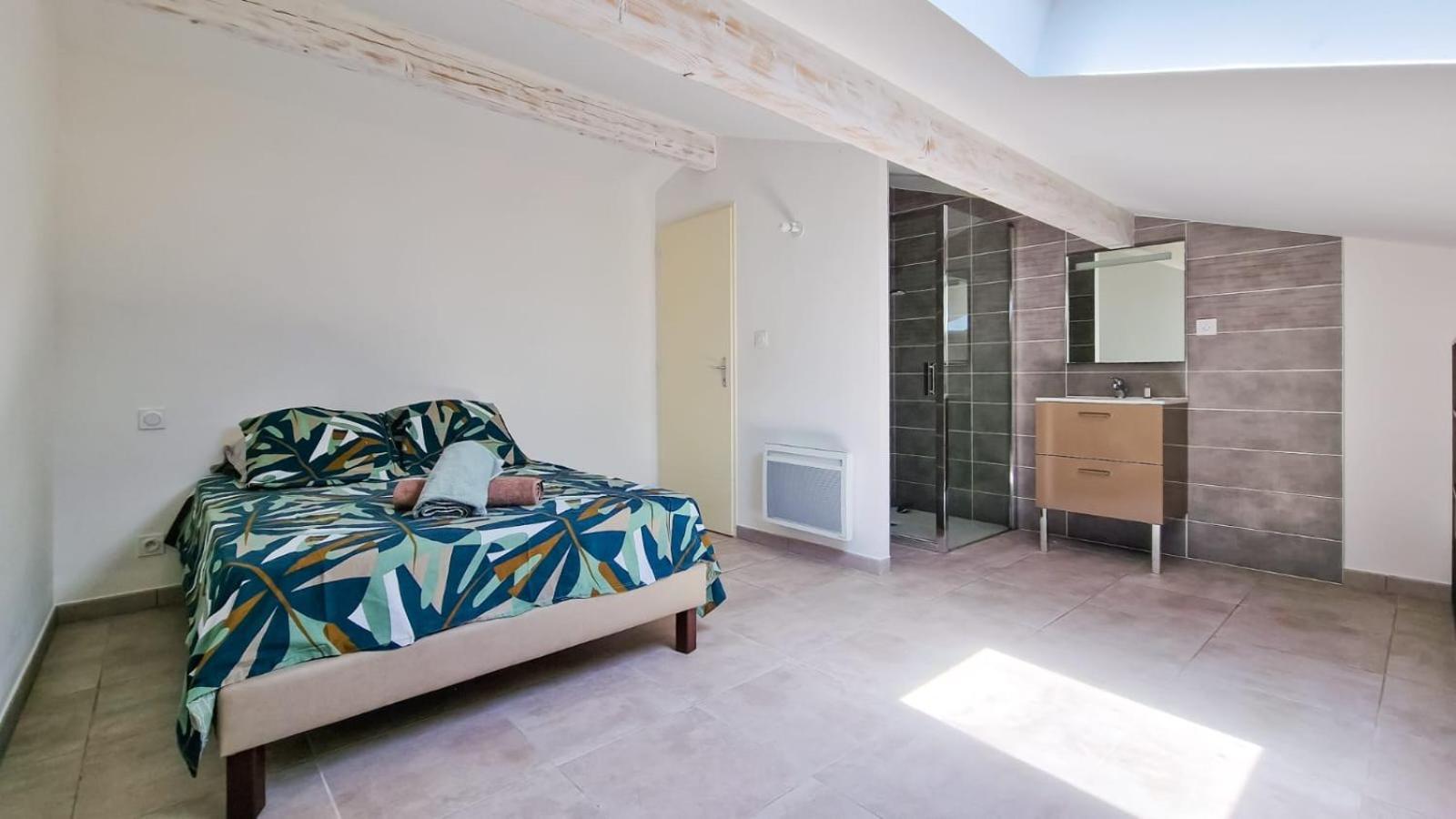 Appartement Plein Centre Bernis Extérieur photo